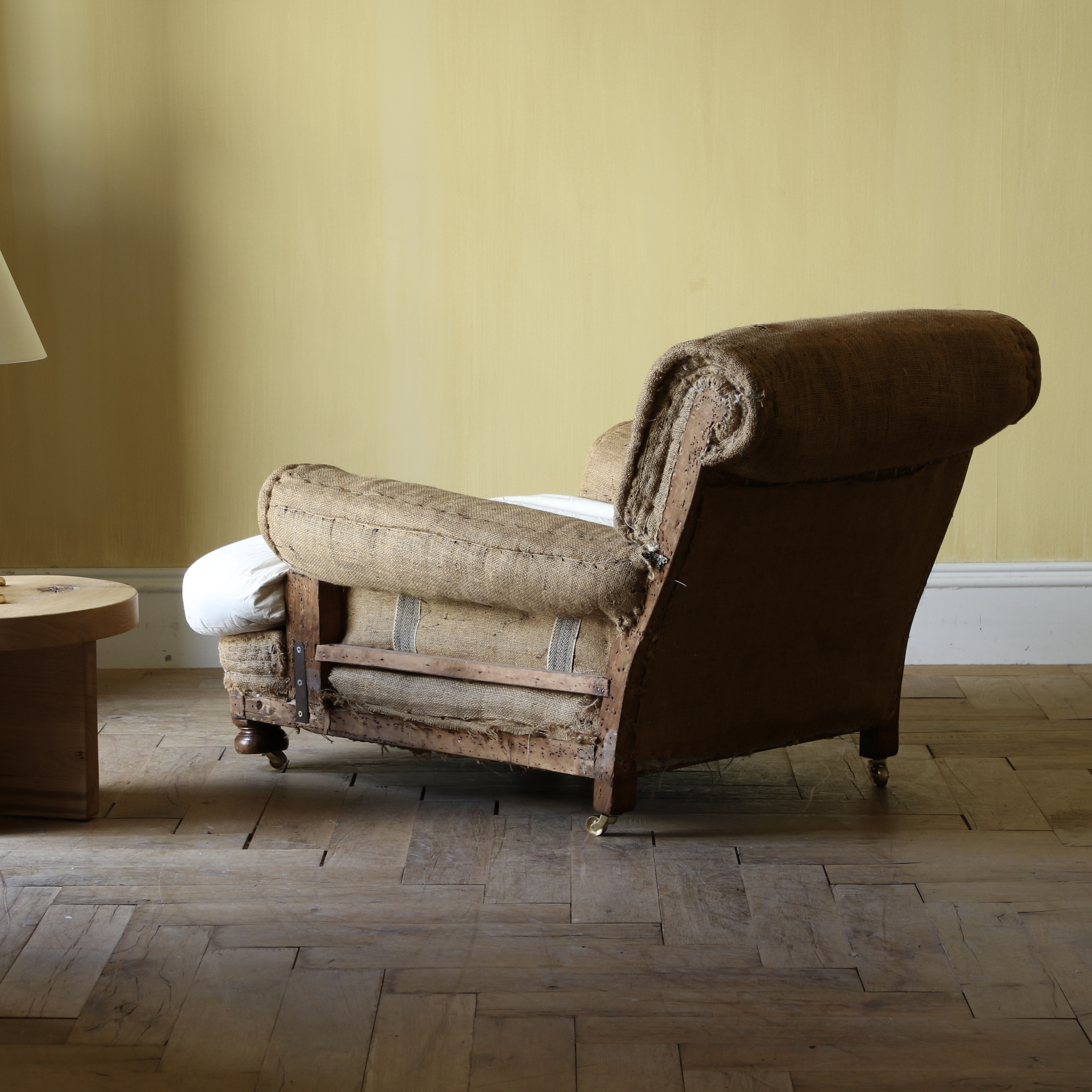 The Business Armchair // JS Editions